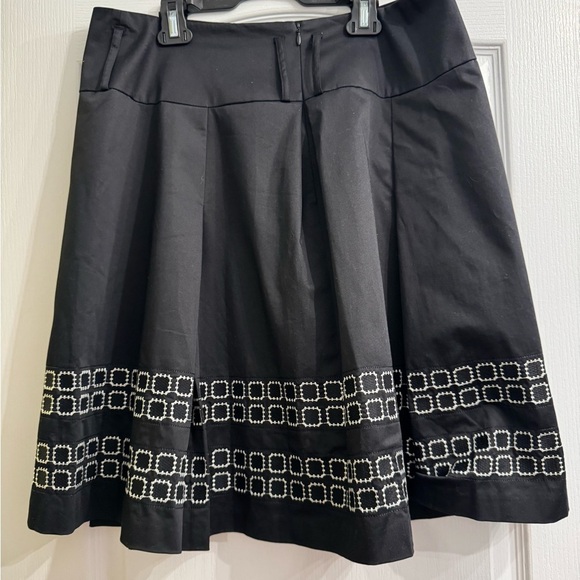 Nygard collection beautiful A  line skirt.Spring/summer season start. Waist 16” - Picture 2 of 8